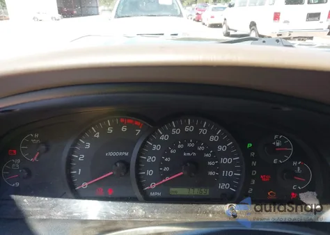 2005 Toyota Tundra Limited V8 z USA, uszkodzony, nr VIN 5TBDT481X5S487184